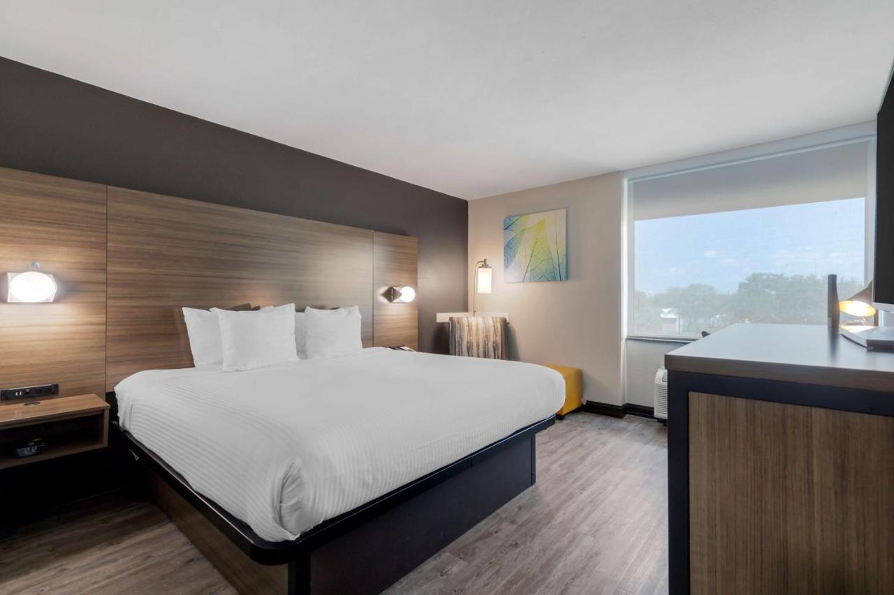 Hotel Western Airport 3*